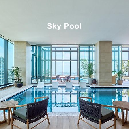 Mitsui Garden Hotel Yokohama Minatomirai Premier Zewnętrze zdjęcie Sky Pool