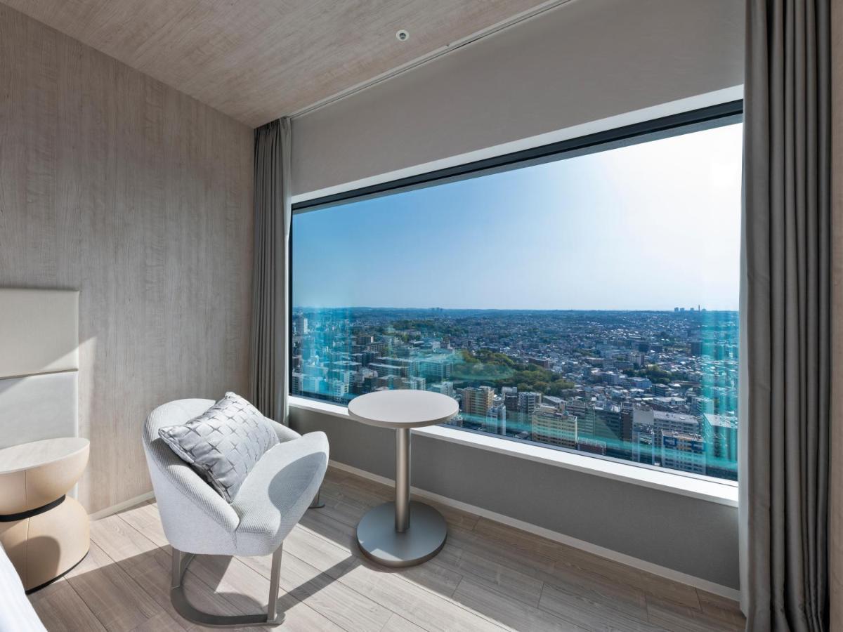 Mitsui Garden Hotel Yokohama Minatomirai Premier Zewnętrze zdjęcie A room at the hotel