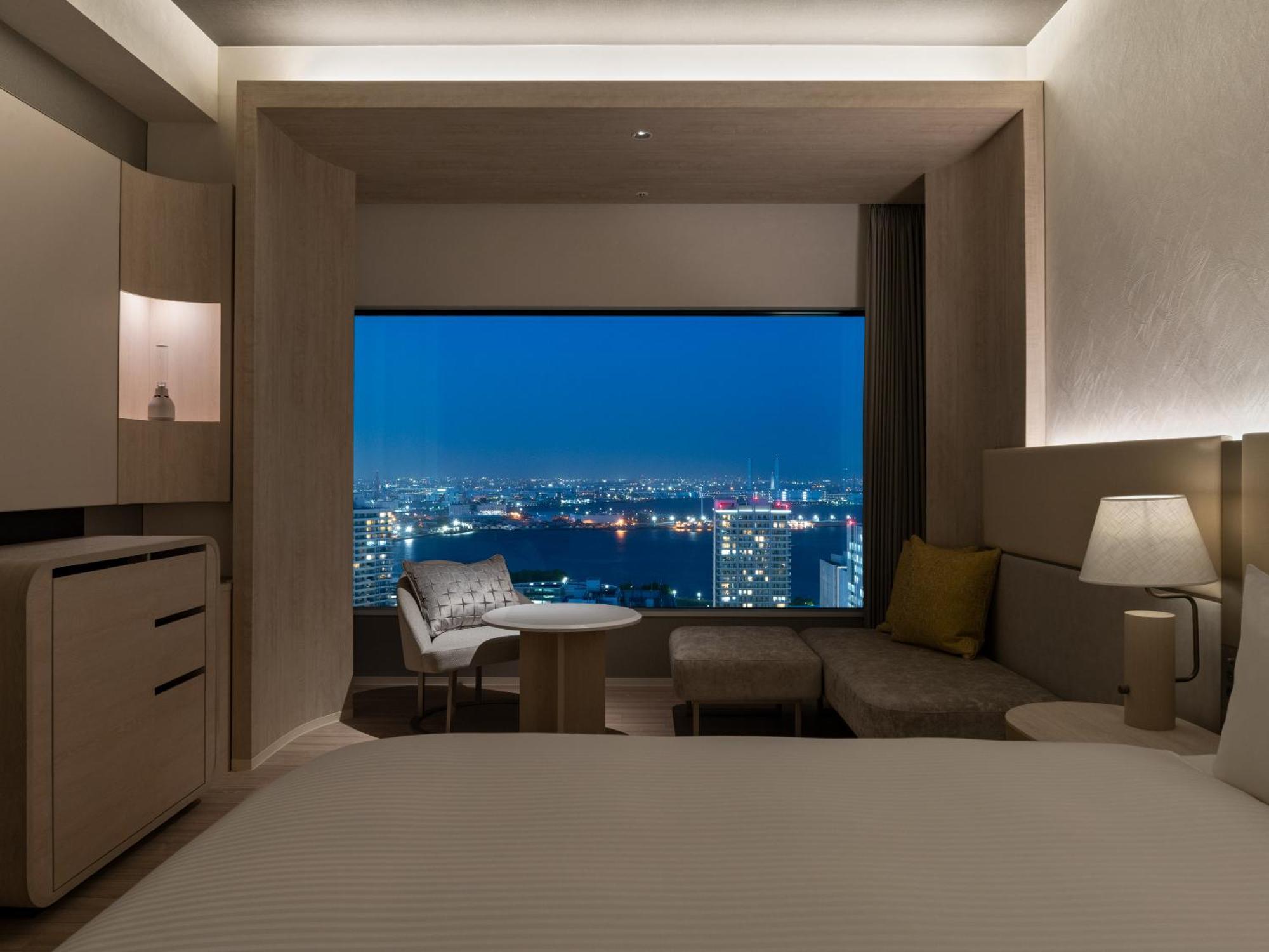 Mitsui Garden Hotel Yokohama Minatomirai Premier Zewnętrze zdjęcie A room at the hotel